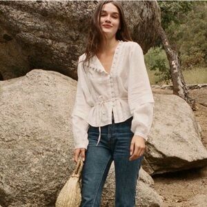 Doen— Graceland Top